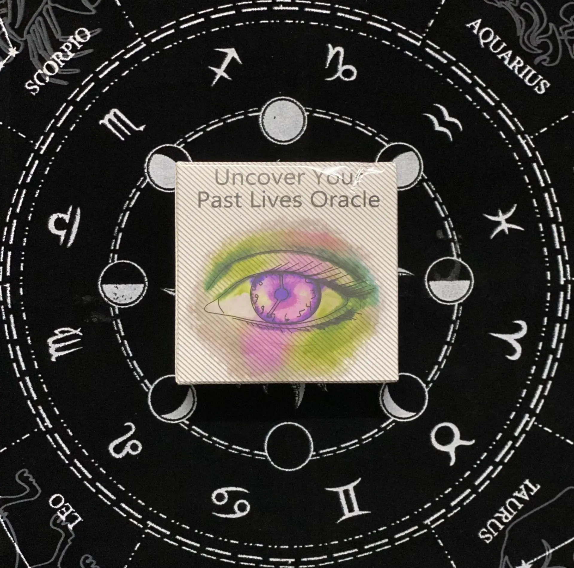 Jeu de tarot oracle Uncover Yo - Tarot Deck With Guidebook avis et prix